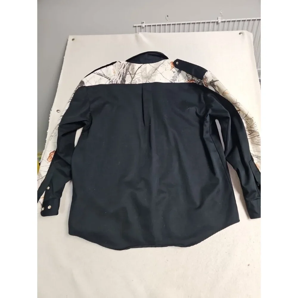 Legendary Whitetails Shirt Men’s Size XL Black White Camo Long Sleeve Western - Picture 6 of 7